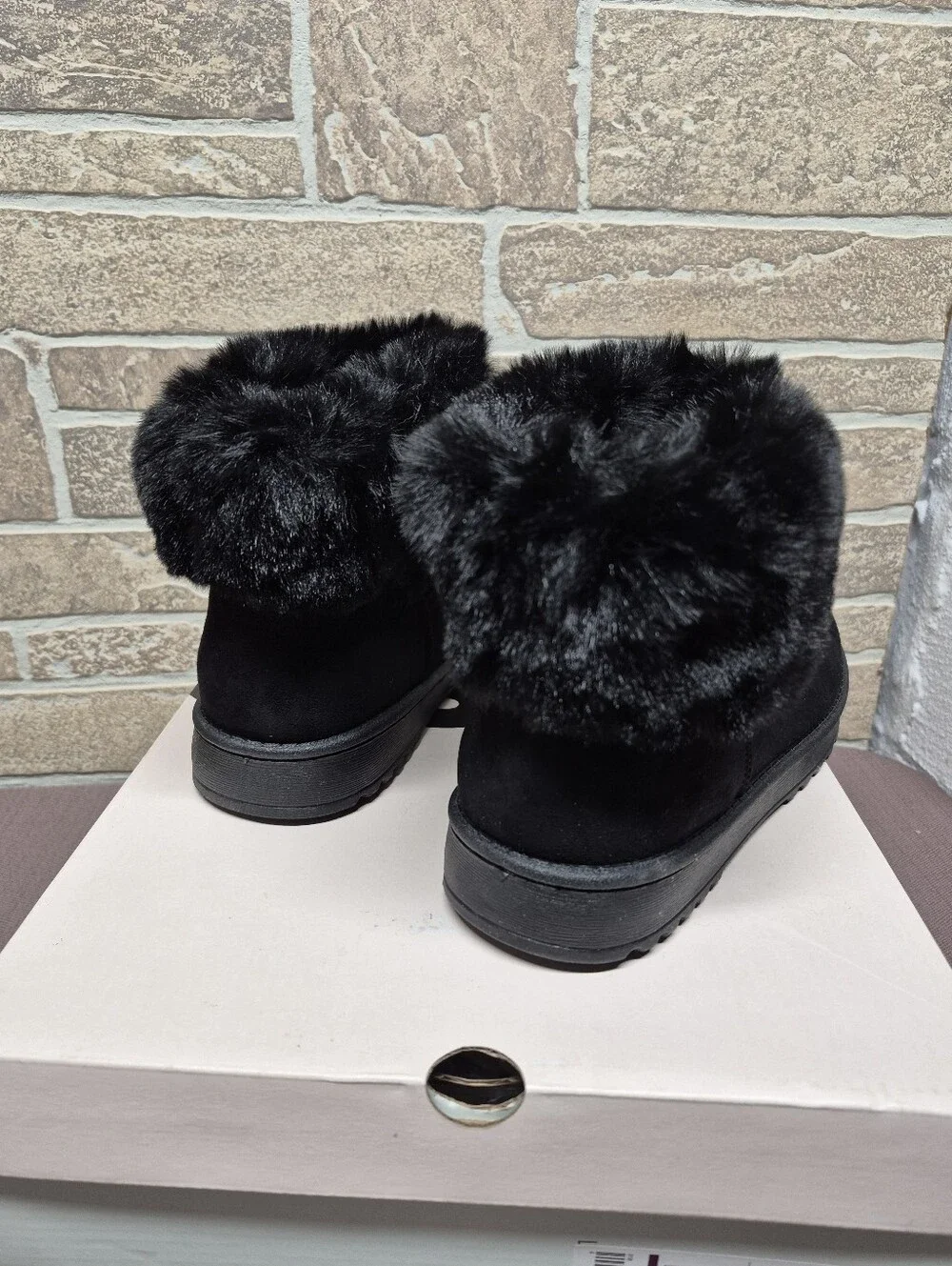 Black Faux Fur Suede Winter Ankle Boots - Women Size 7